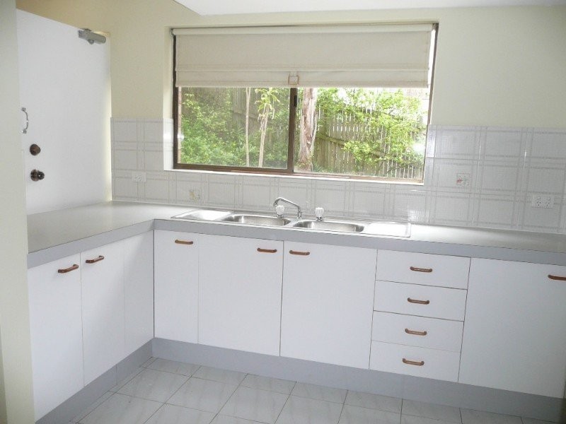 2/40 York Street, Indooroopilly QLD 4068