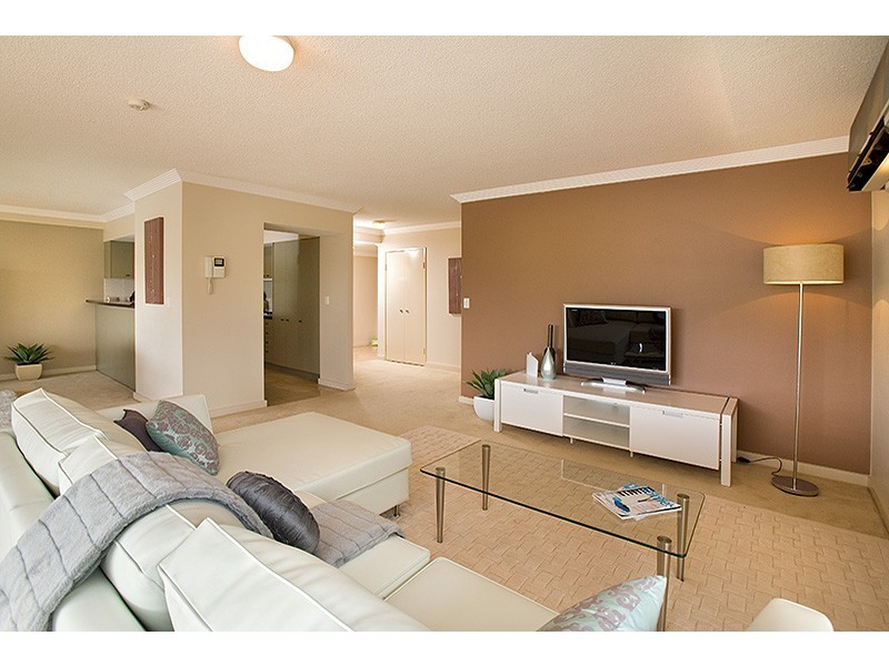 2/172 Macquarie Street, St Lucia QLD 4067