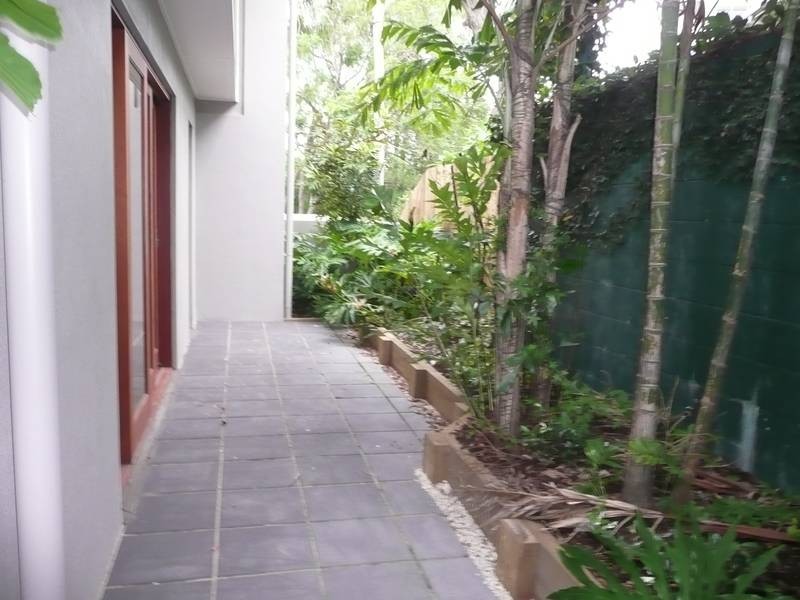 3/28 Central Avenue, Indooroopilly QLD 4068