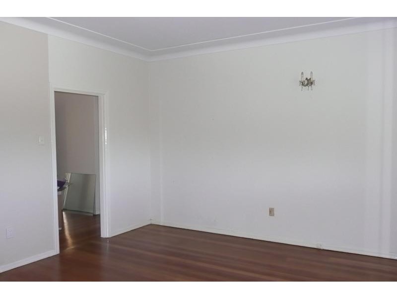 11 Usher Street, Indooroopilly QLD 4068