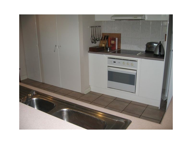 2 Aaron Place, Indooroopilly QLD 4068