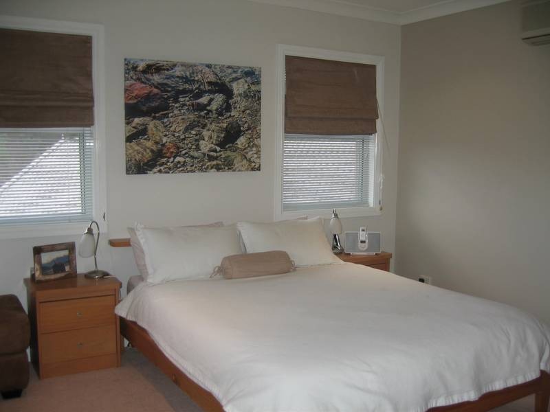 2 Aaron Place, Indooroopilly QLD 4068