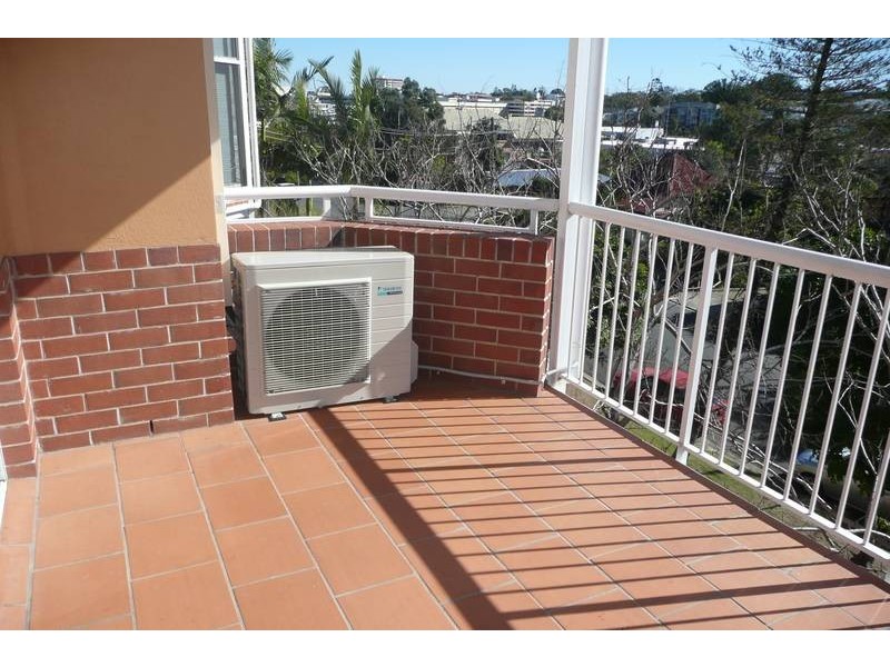 11/16-22 York Street, Indooroopilly QLD 4068