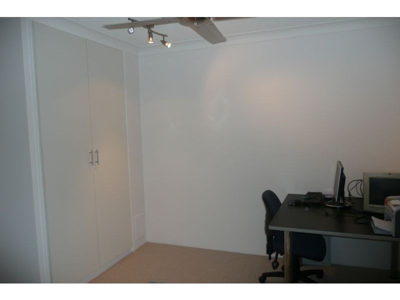 3/130 Central Avenue, Indooroopilly QLD 4068