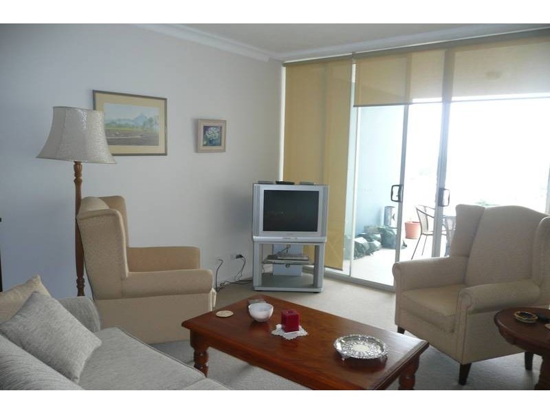 18/16 Grosvenor Road, Indooroopilly QLD 4068