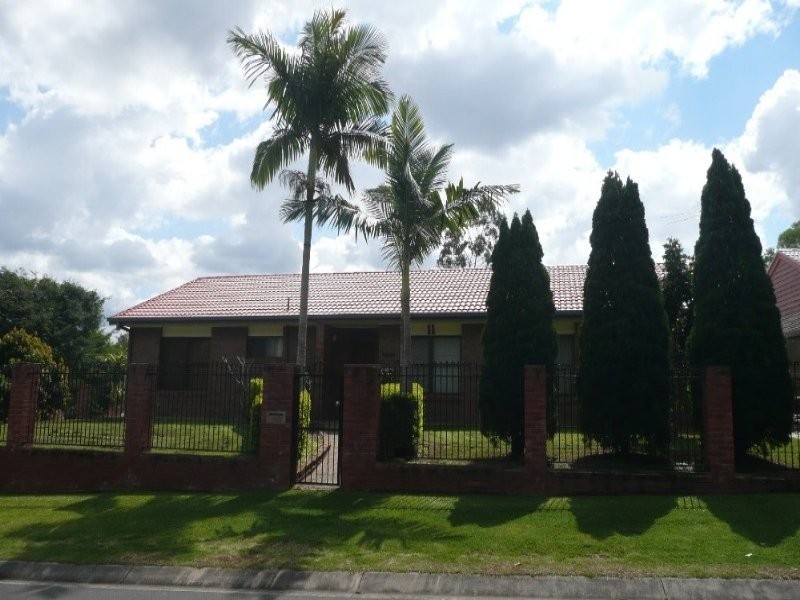 11 Tillbrook Street, Chapel Hill QLD 4069