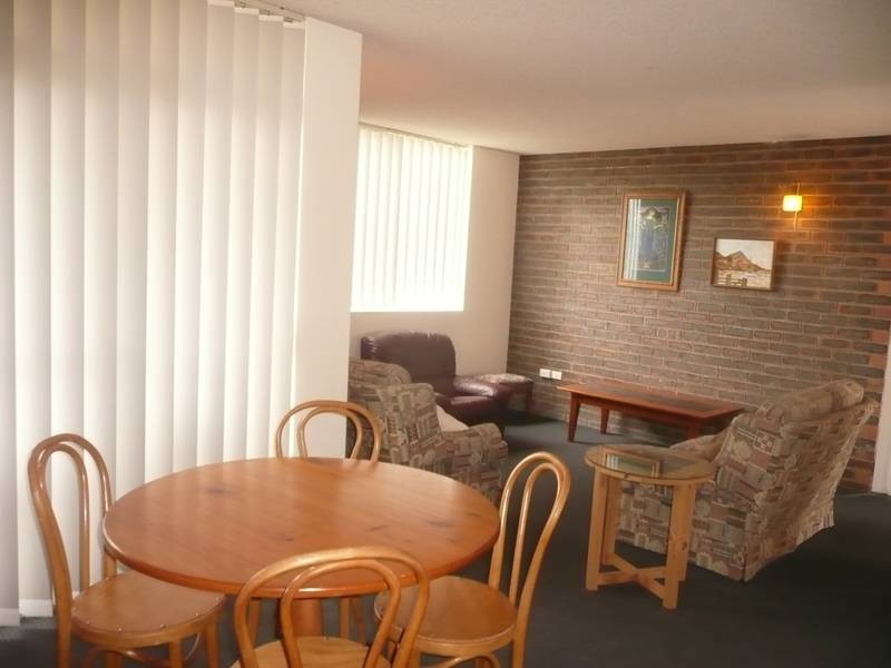 3/208 Carmody Road, St Lucia QLD 4067