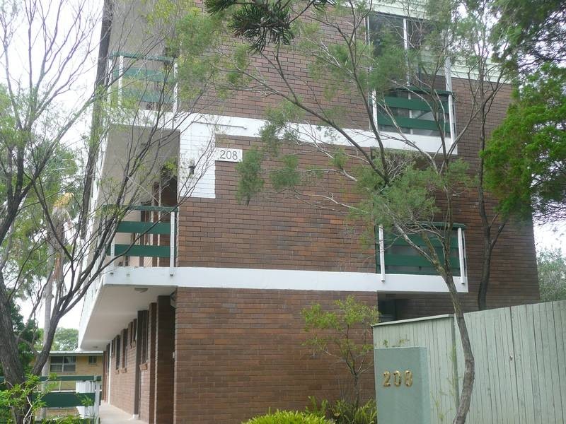 3/208 Carmody Road, St Lucia QLD 4067