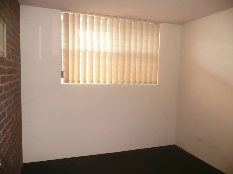 3/208 Carmody Road, St Lucia QLD 4067