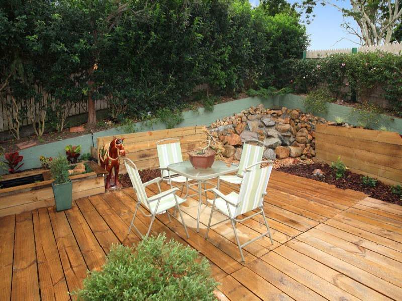 44 Burbong Street, Chapel Hill QLD 4069