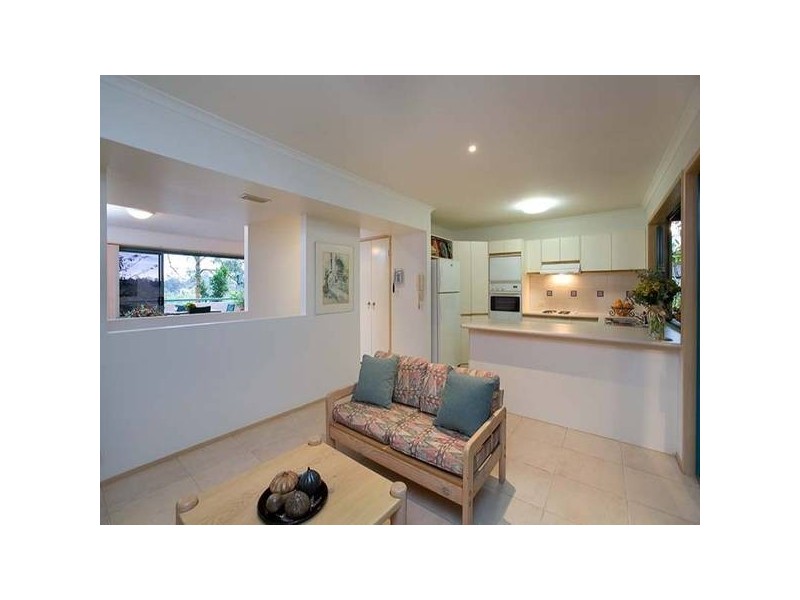 78 Orchard Terrace, St Lucia QLD 4067