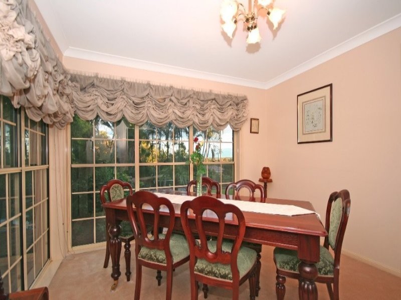 9 Meiers Road, Indooroopilly QLD 4068