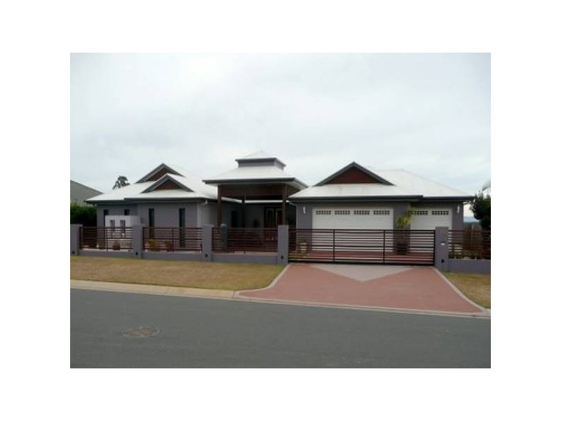 134 Gibson Crs, Bellbowrie QLD 4070