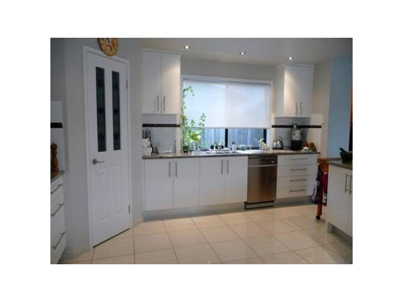 134 Gibson Crs, Bellbowrie QLD 4070