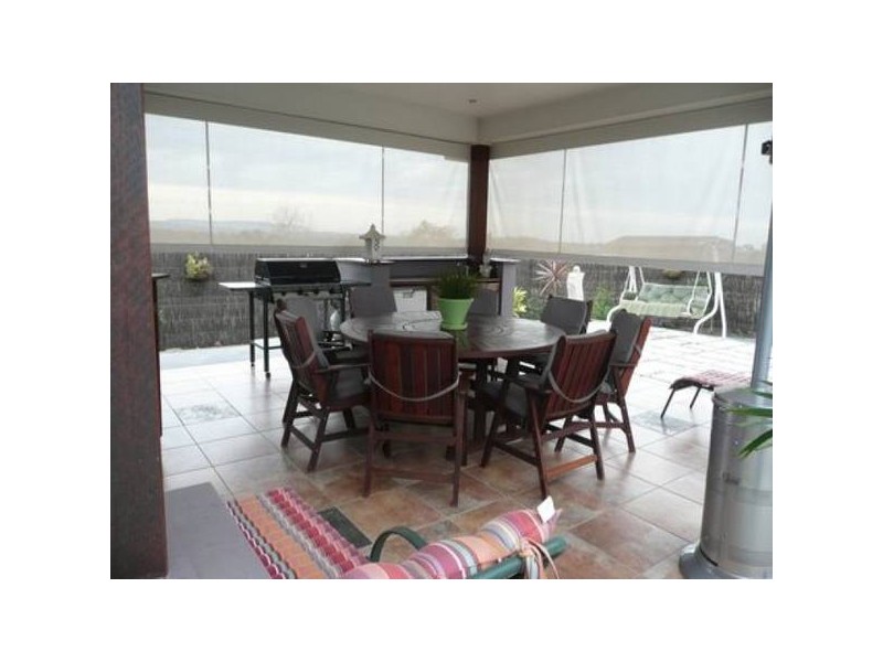 134 Gibson Crs, Bellbowrie QLD 4070
