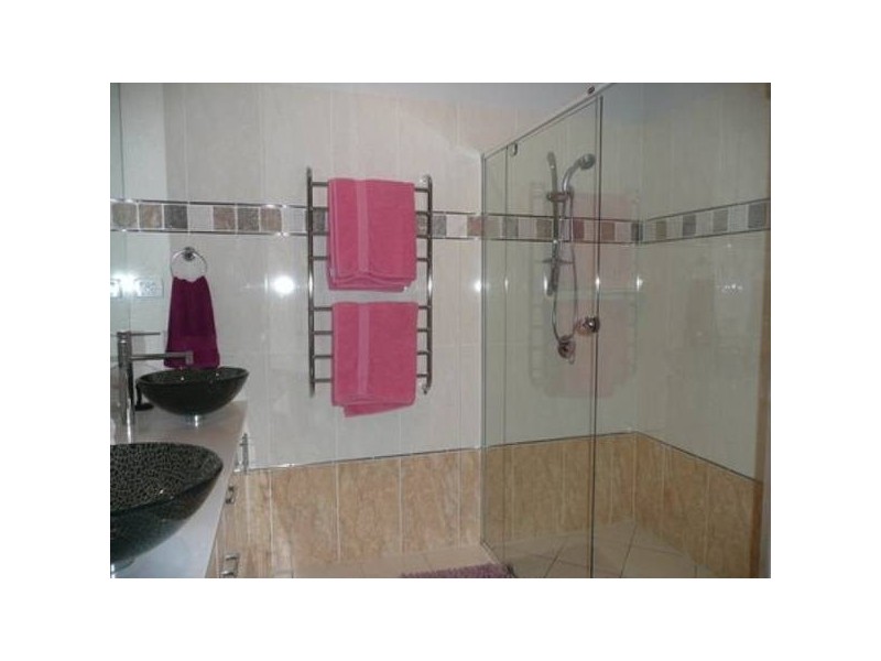 134 Gibson Crs, Bellbowrie QLD 4070