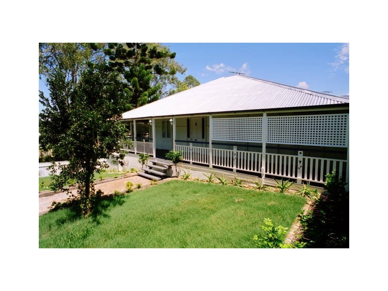 63 Clarence Road, Indooroopilly QLD 4068
