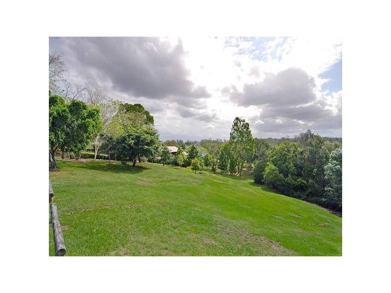 748 Sherwood Road, Sherwood QLD 4075