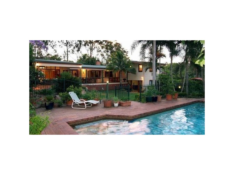 124 Harts Road, Indooroopilly QLD 4068
