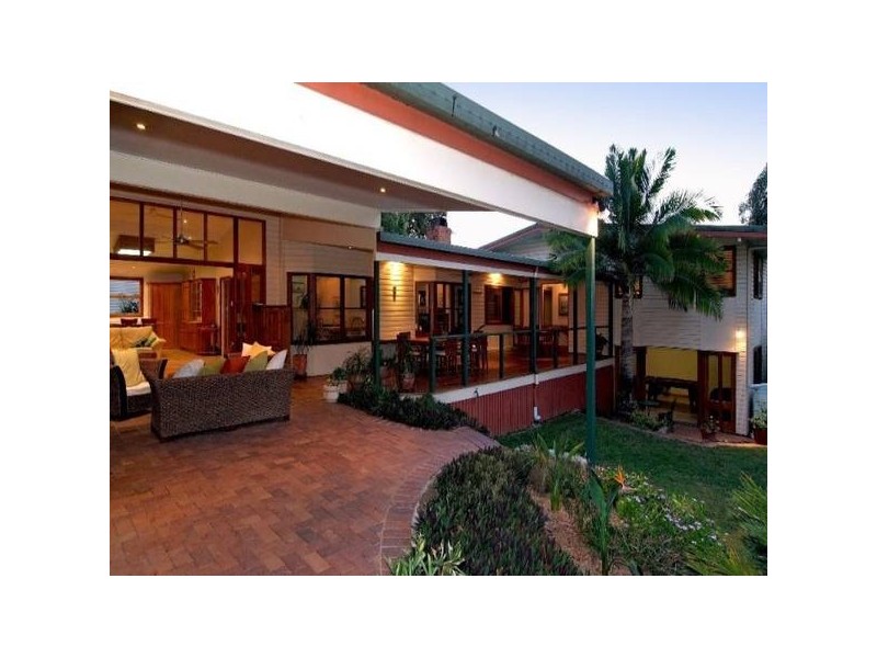 124 Harts Road, Indooroopilly QLD 4068