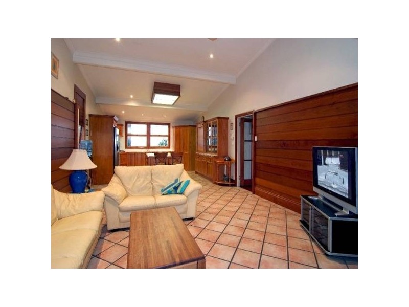 124 Harts Road, Indooroopilly QLD 4068