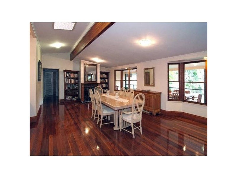 124 Harts Road, Indooroopilly QLD 4068