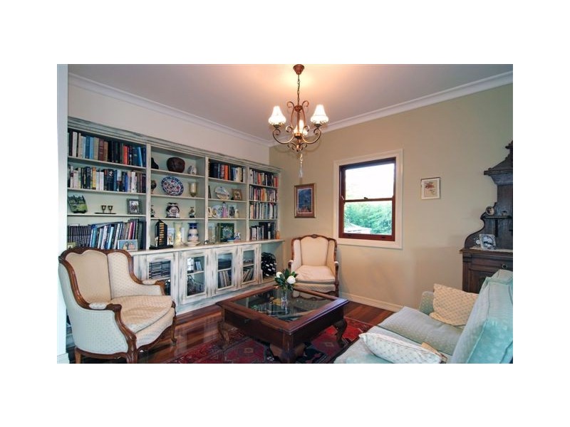 29 Molonga Terrace, Graceville QLD 4075