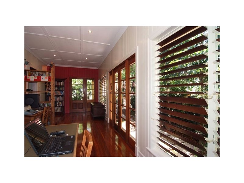 259 Lambert Road, Indooroopilly QLD 4068