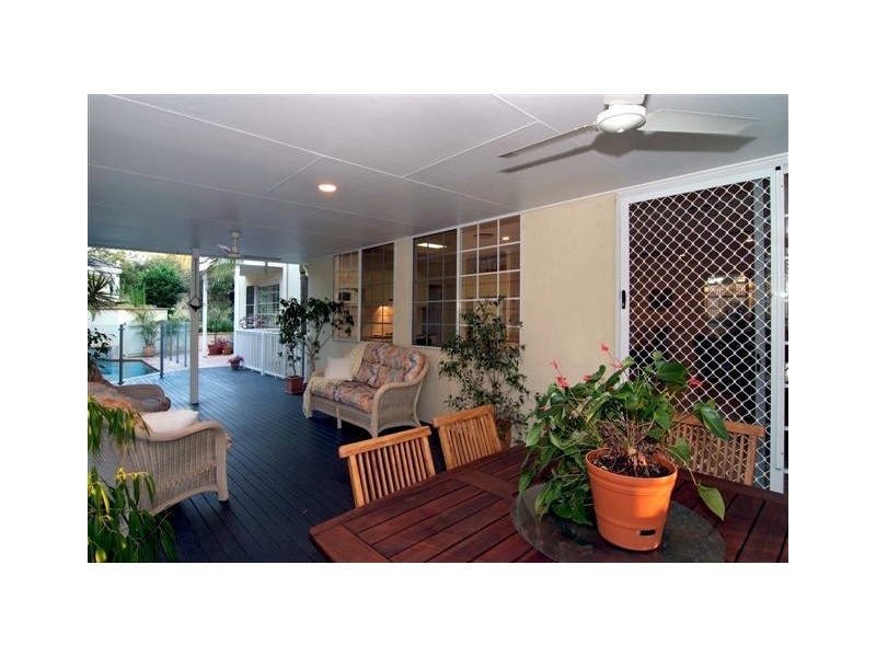 51 Glencairn Avenue, Indooroopilly QLD 4068