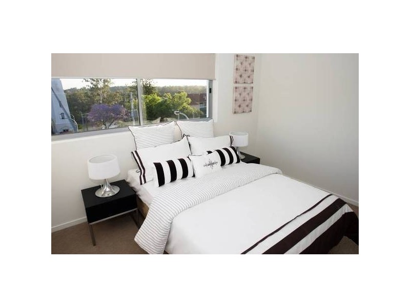 30, Riverview Tce, Indooroopilly QLD 4068