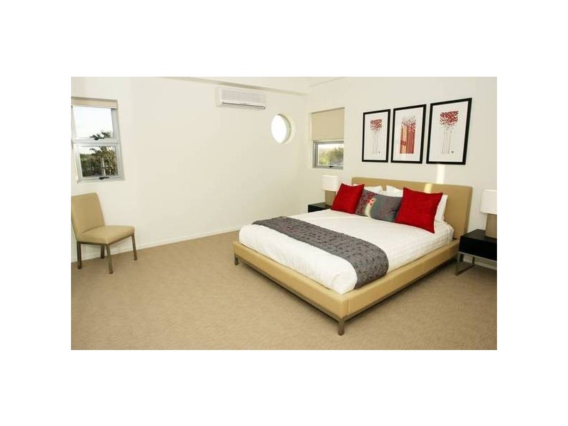 30, Riverview Tce, Indooroopilly QLD 4068