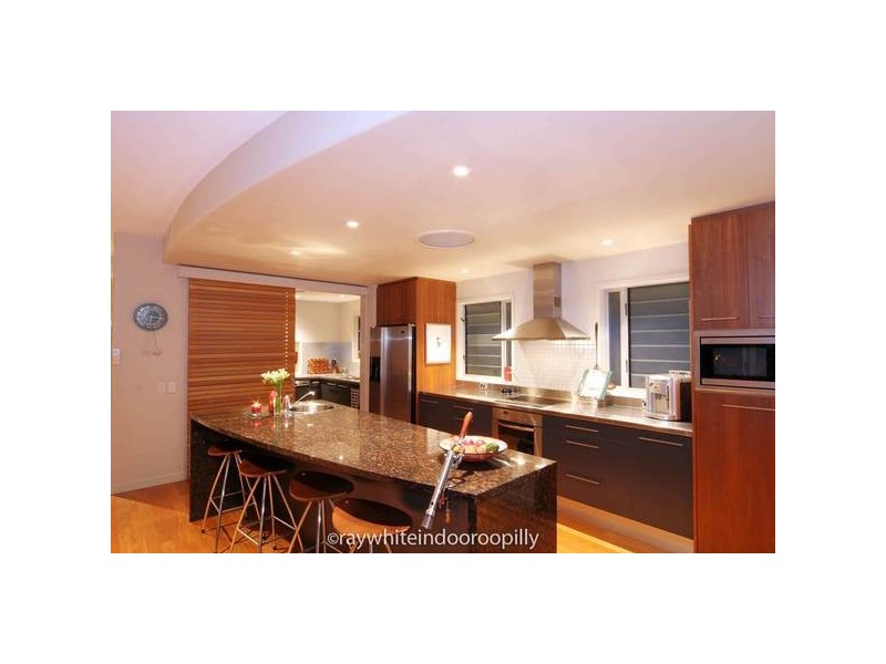 8 Gunnin Street, Fig Tree Pocket QLD 4069