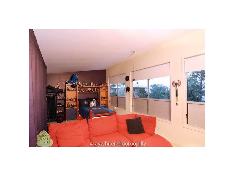 8 Gunnin Street, Fig Tree Pocket QLD 4069