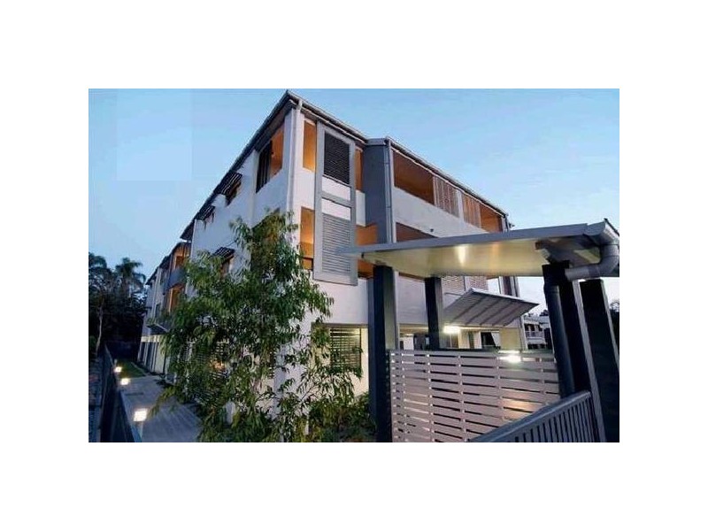 8/146 Clarence Road, Indooroopilly QLD 4068