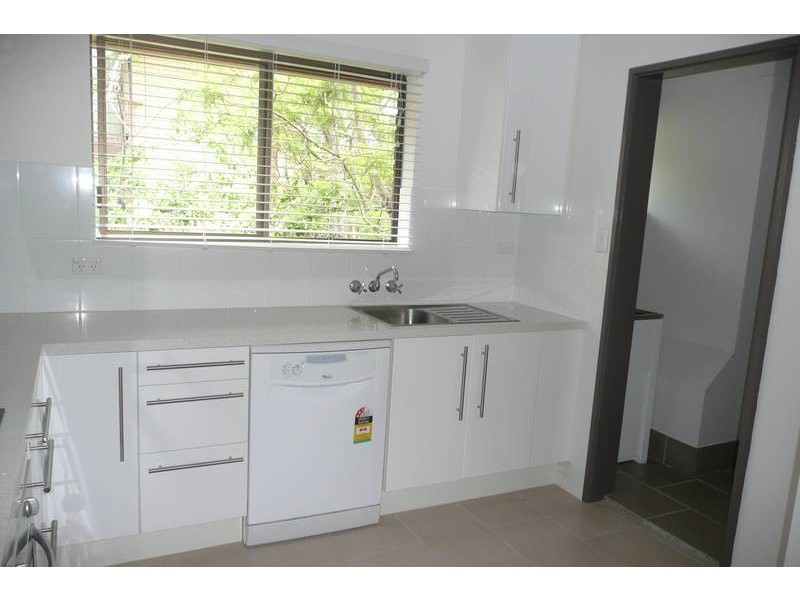 5/139 Central Avenue, Indooroopilly QLD 4068