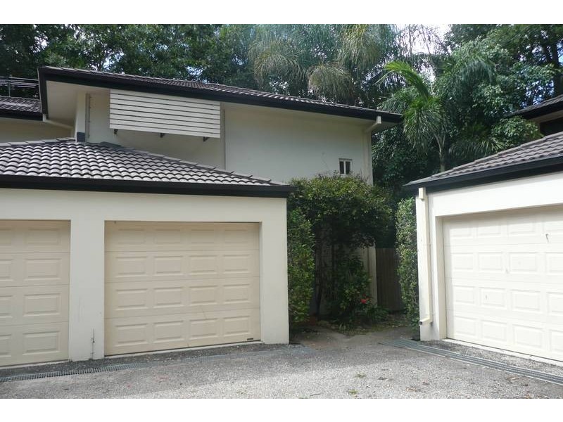 11/74a Sir Fred Schonell Drive, St Lucia QLD 4067