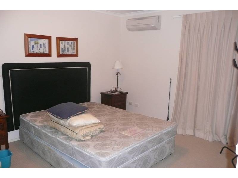 11/74a Sir Fred Schonell Drive, St Lucia QLD 4067