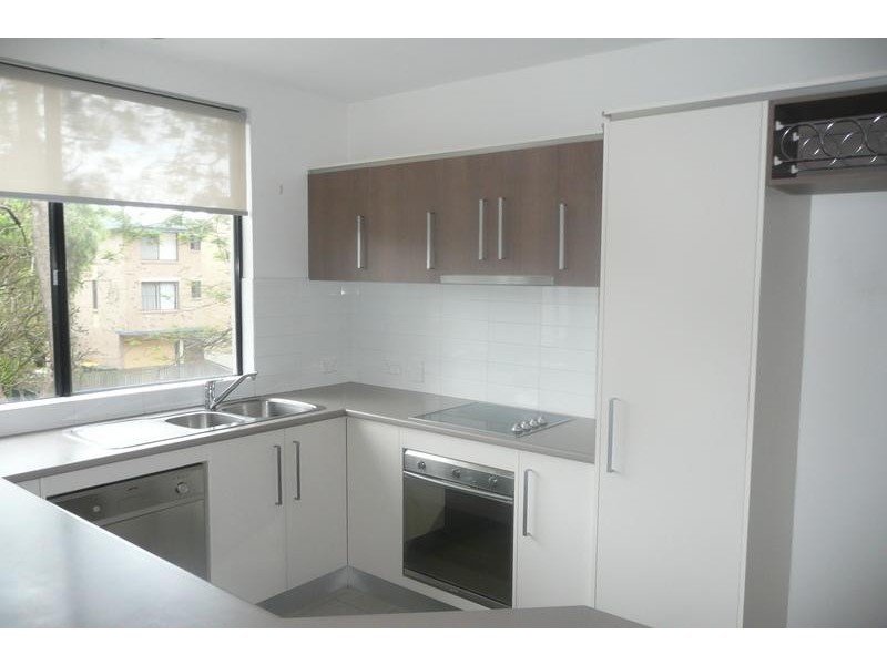 3/26 Lambert Road, Indooroopilly QLD 4068