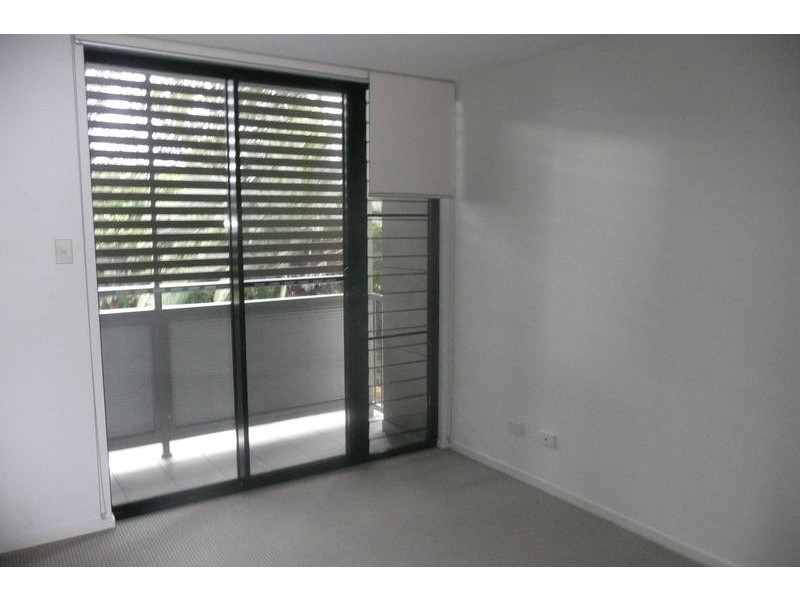 3/26 Lambert Road, Indooroopilly QLD 4068