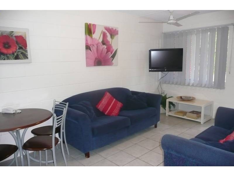 8/140 Central Avenue, Indooroopilly QLD 4068