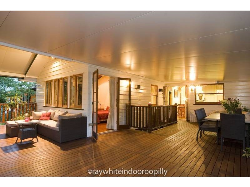 6 Rankin Street, Indooroopilly QLD 4068