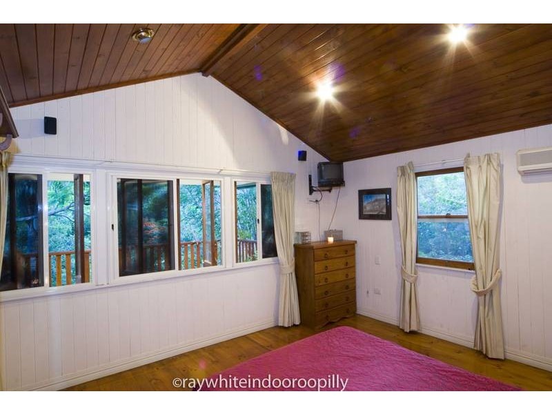 6 Rankin Street, Indooroopilly QLD 4068