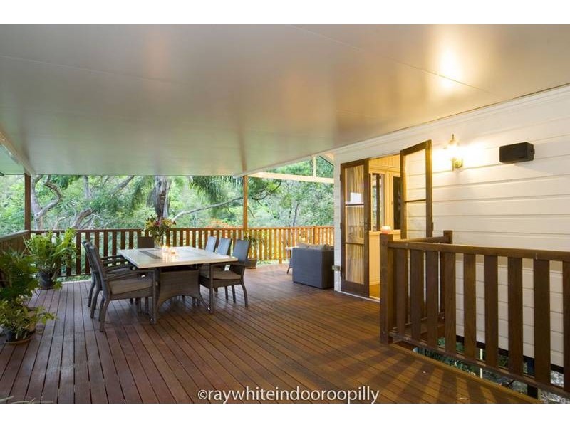 6 Rankin Street, Indooroopilly QLD 4068