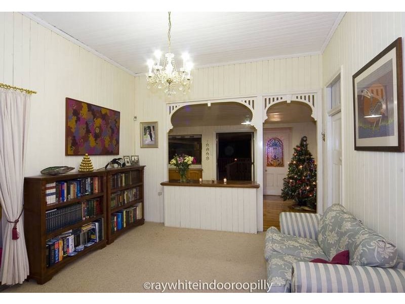 6 Rankin Street, Indooroopilly QLD 4068