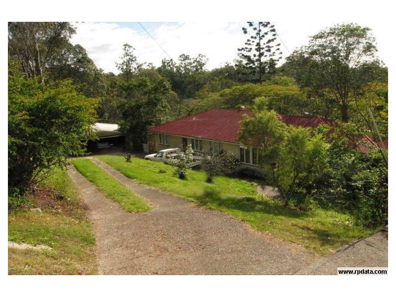 45 Burbong Street, Chapel Hill QLD 4069