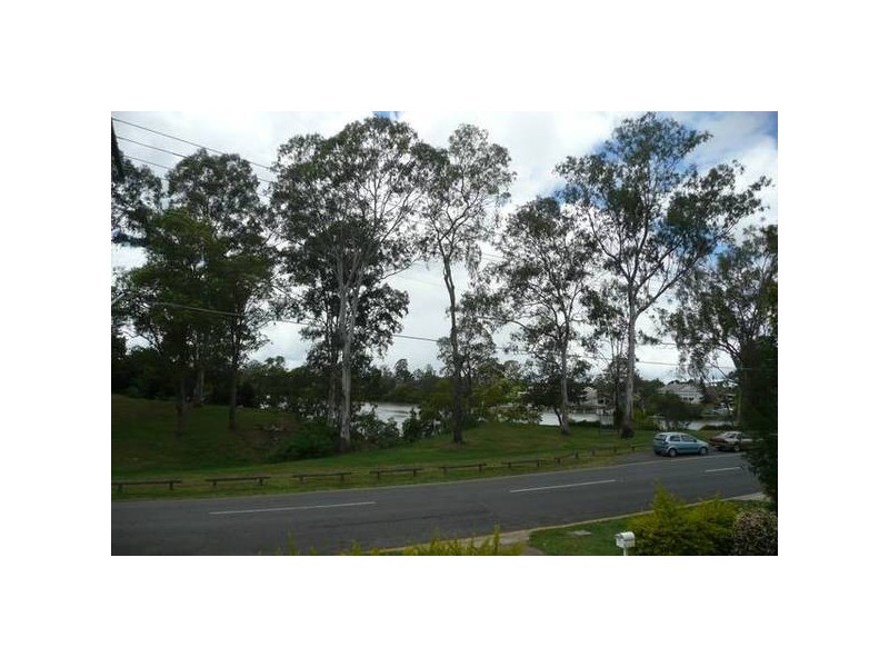 45 The Esplanade, St Lucia QLD 4067