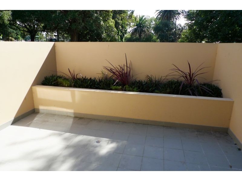 2/299 Stanmore Road, Petersham NSW 2049