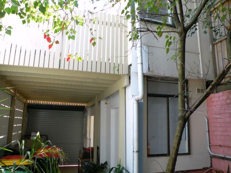 2/124 Percival Lane West, Stanmore NSW 2048