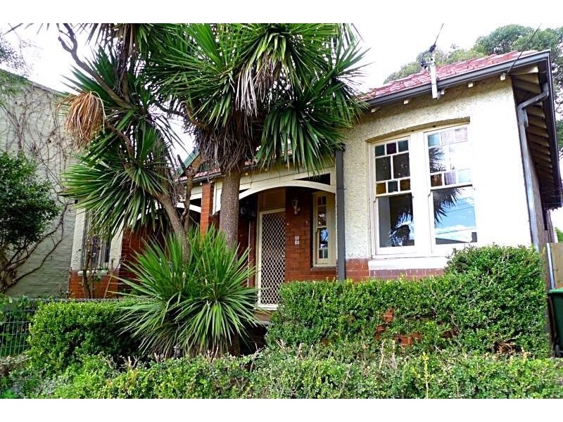 11 Queen Street, Petersham NSW 2049