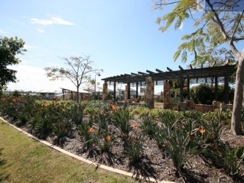 40 Marsh Parade, North Lakes QLD 4509